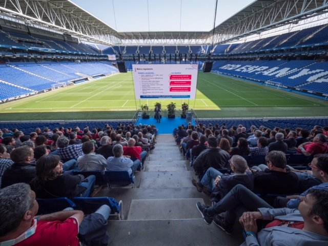 CONGRESOS Y CONVENCIONES CORPORATIVAS